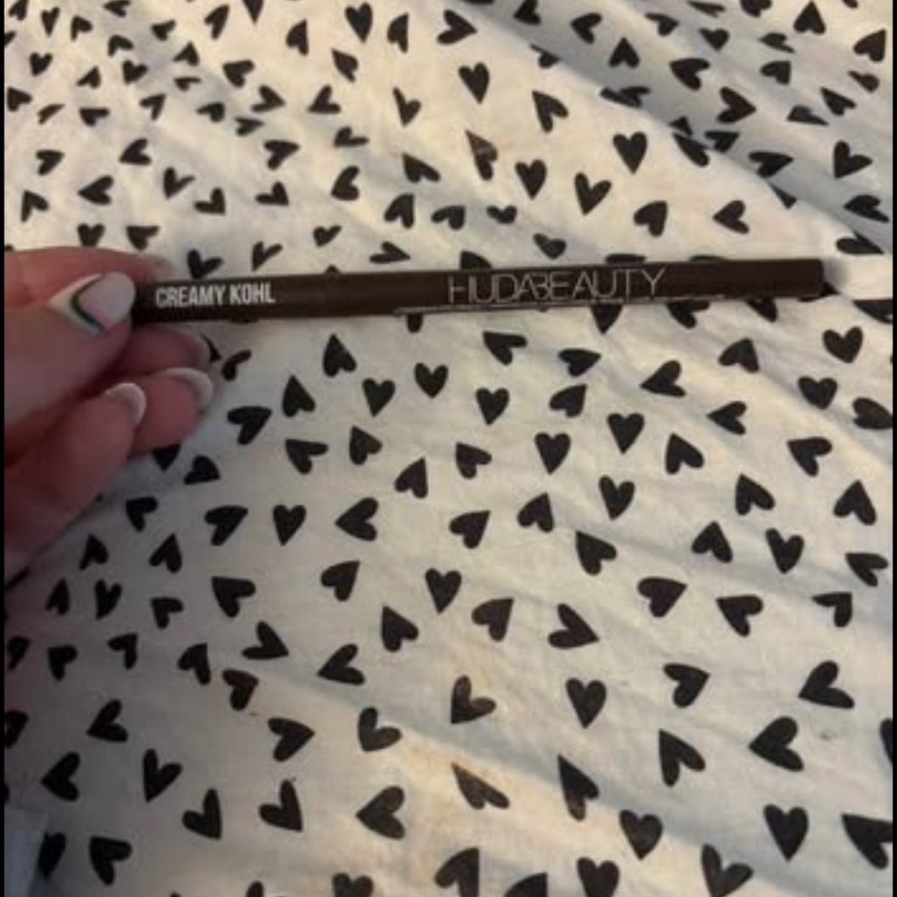 HUDA BEAUTY Creamy Kohl Eyeliner in Deep Brown